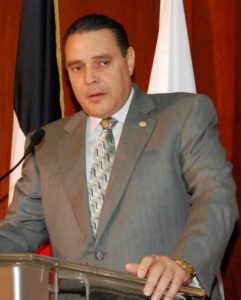 Rector de la  UCE,José Hazím Frappier.