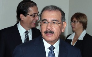 Presidente-Medina-pide-al-pueblo-estar-atento-al-COE_0