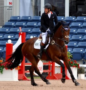 Jinete dominicano Manuel Fernández Haché, campeón en Indianápolis, Estados Unidos.