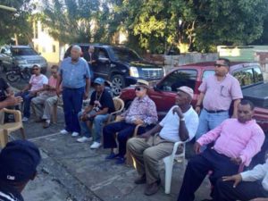 Amable con delagados de Palenque