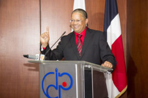 Alcedo Magarín, rector de la IFGLA.