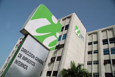 DGII anuncia cierre definitivo para cambio de placas exoneradas estatales y oficiales