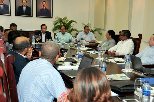 Ministro de Educación,Andrés Navarro afirma que su gestión se caracterizará por el auspicio del diálogo y mayor cercanía con la Asociación Dominicana de Profesores (ADP). 